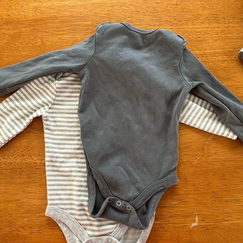 ❤️5 for 15$👕 Cloud Island Long Sleeve Onesies – 2-Pack (6M)